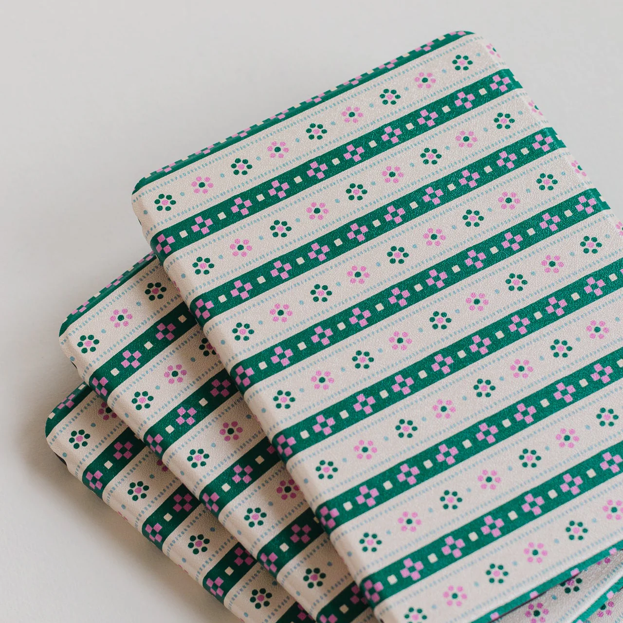 Yuletide Stripe • Kindle Case
